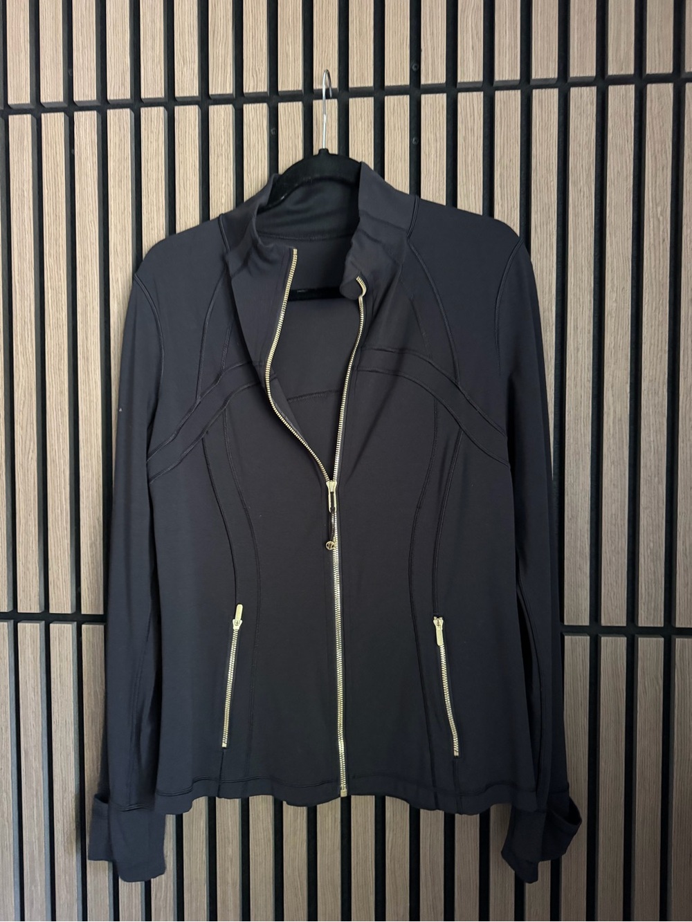 lululemon athletica Black and Gold DEFINE jacket NULU size 14